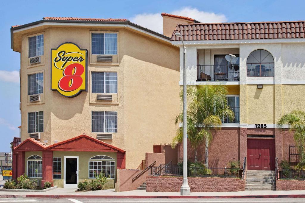 Super 8 By Wyndham Sonora Motel Bagian luar foto
