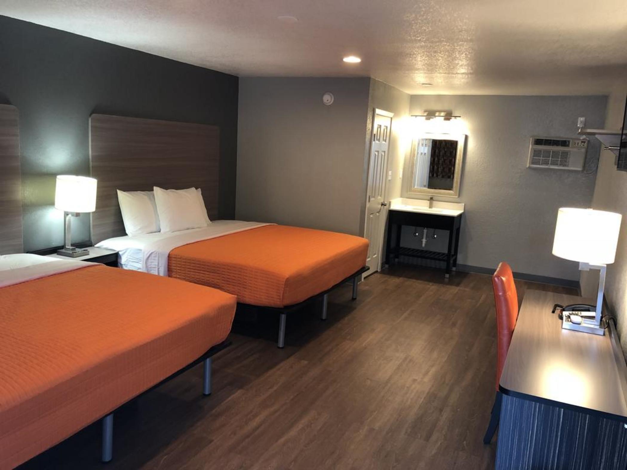 Super 8 By Wyndham Sonora Motel Bagian luar foto