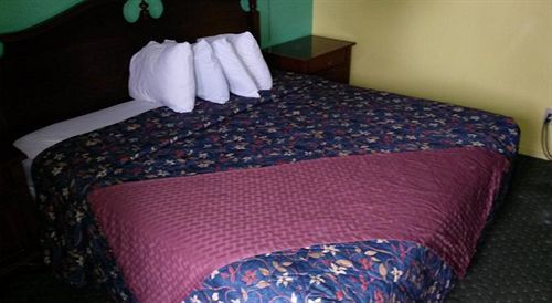 Super 8 By Wyndham Sonora Motel Bagian luar foto
